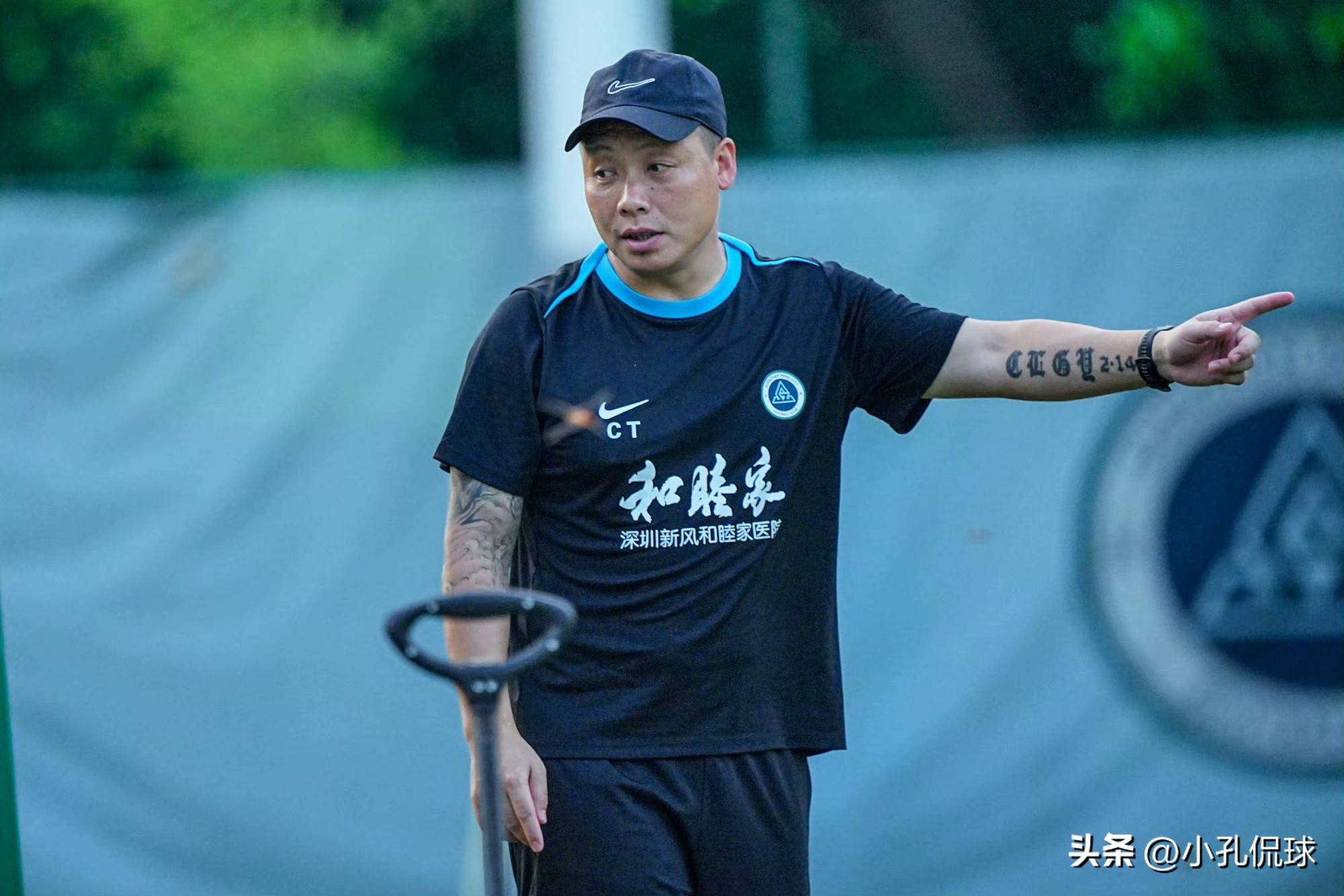 两支刚刚更, 上海申花可, 在比赛最后