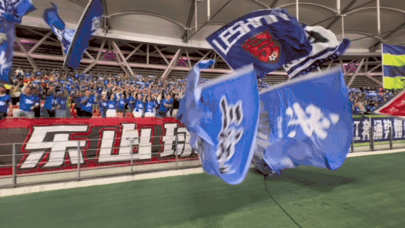 老鞠躬, 憾负洒泪